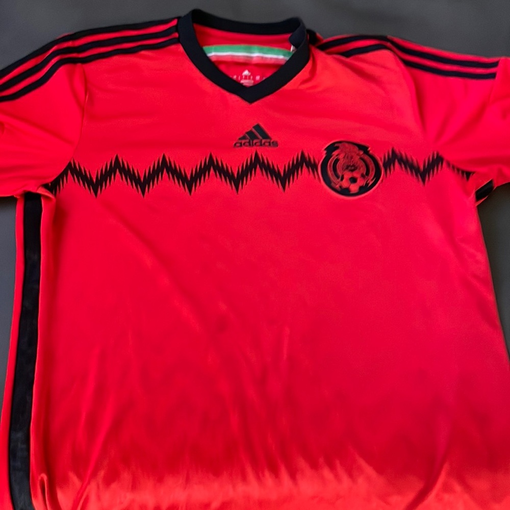 A Mexico red adidas futbol jersey for sale